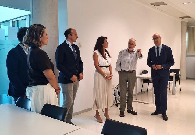 El curso comienza en la Región con 460 rutas de autobús y 20.600 plazas de transporte escolar - 2, Foto 2
