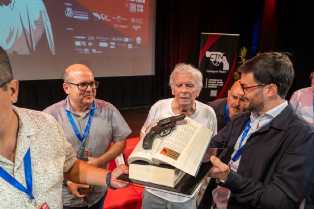 Juan Antonio López gana el viii premio icue negro. Julián Ibáñez, premio de honor de Cartagena Negra - 3, Foto 3