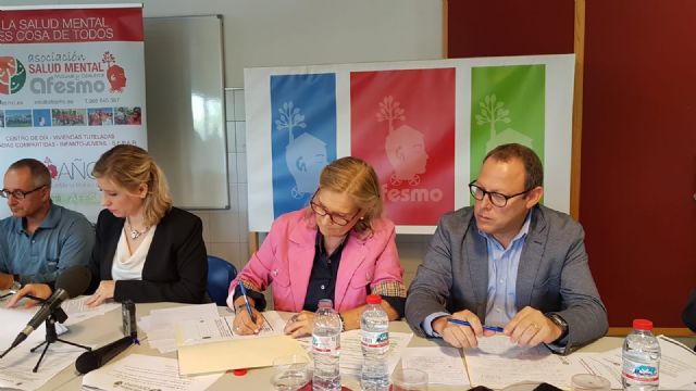 El Ayuntamiento de Molina de Segura y la asociación AFESMO firman un convenio para desarrollar un proyecto de promoción e inserción social para personas con enfermedad mental - 3, Foto 3