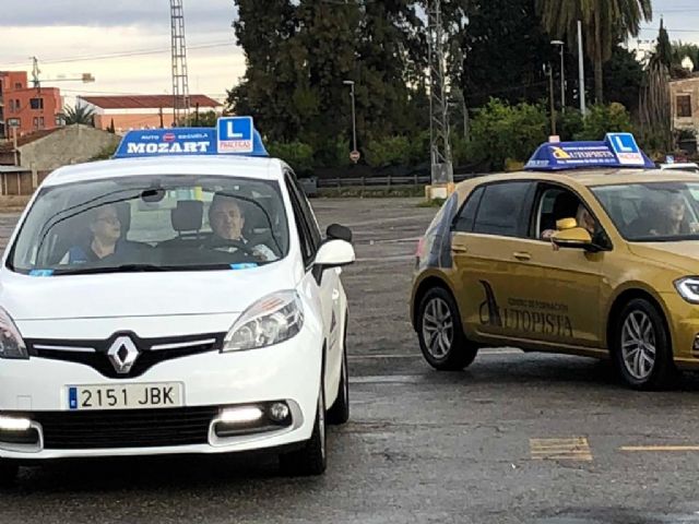 La Vial Week permite conducir por primera vez a 30 invidentes en un circuito cerrado - 2, Foto 2