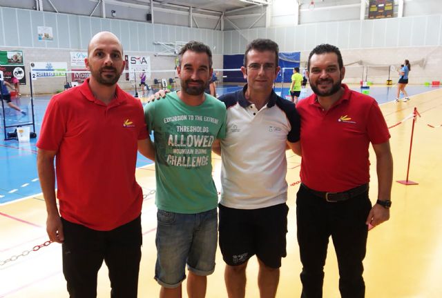 Cerca de 100 jugadores en la vuelta de la competición federada de bádminton a Las Torres de Cotillas - 1, Foto 1