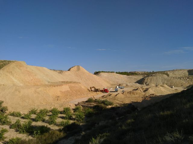 Denuncian la extracción de áridos en Zeneta - 2, Foto 2