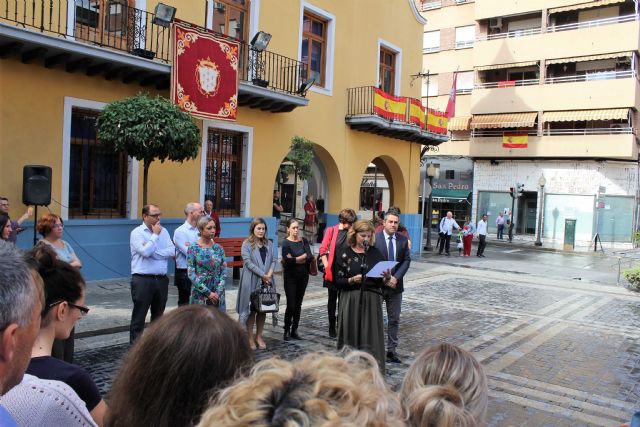 Concentración en Alcantarilla para manifestar la repulsa contra la lacra social que supone la Violencia de Género - 3, Foto 3