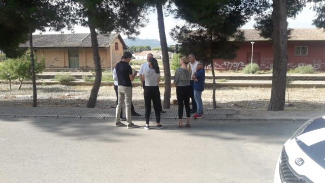 El ayuntamiento de Blanca consigue el compromiso de ADIF para el vallado de la estación de tren - 1, Foto 1