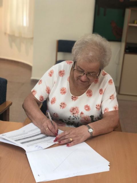 El Ayuntamiento firma un Convenio de Colaboración con la Asociación Local de Pensionistas de Balsicas - 1, Foto 1