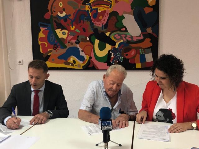 El Ayuntamiento firma un Convenio de Colaboración con la Asociación Local de Pensionistas de San Cayetano - 1, Foto 1