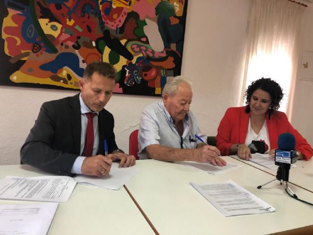 El Ayuntamiento firma un Convenio de Colaboración con la Asociación Local de Pensionistas de San Cayetano - 2, Foto 2