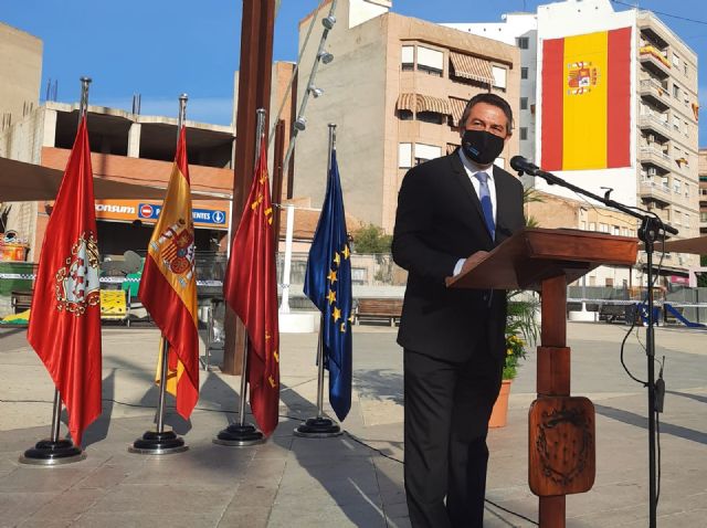 Alcantarilla rinde un sencillo homenaje a la Bandera de España - 2, Foto 2