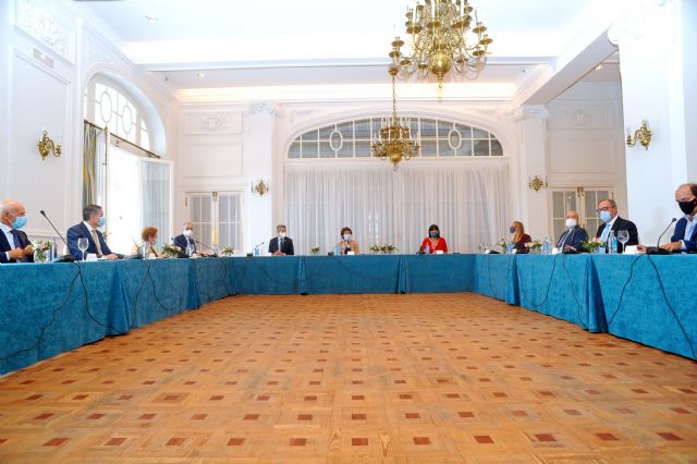 El patronato del centro de estudios musicales de Santander de la fundación Albeniz celebra su reunión anual - 1, Foto 1