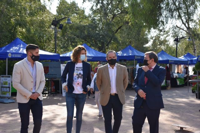 Una veintena de stands componen la Feria de Comercio Archena 2021 que se desarrollará durante este fin de semana en los Jardines del Museo - 1, Foto 1