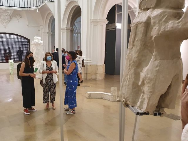 Ludovica Carbotta presenta en la Sala Verónicas una muestra que se adentra en las diferentes fases de la escultura - 1, Foto 1