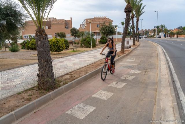 Las calles Dársena e Isla del Ciervo de La Manga ganarán carril bici, aceras y más zona de aparcamiento - 1, Foto 1
