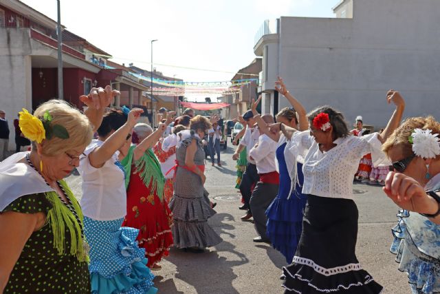 La Virgen del Pilar se da un baño multitudinario de cariño en su tradicional romería de La Florida - 2, Foto 2