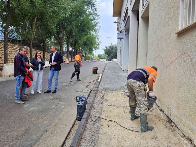 El Ayuntamiento de Caravaca inicia las obras para mejorar el tráfico y la seguridad vial en la carretera de Moratalla - 2, Foto 2