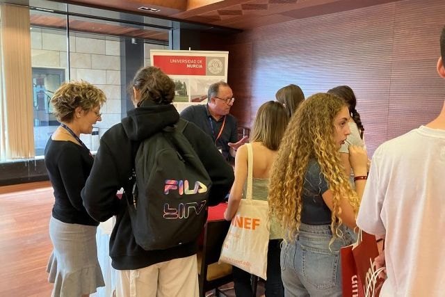 Unitour se celebra en Murcia para orientar a los jóvenes en su elección universitaria - 1, Foto 1