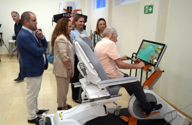 La consejera de Política Social visita la Unidad de Robótica para la Rehabilitación puesta en marcha por Integra - 3, Foto 3