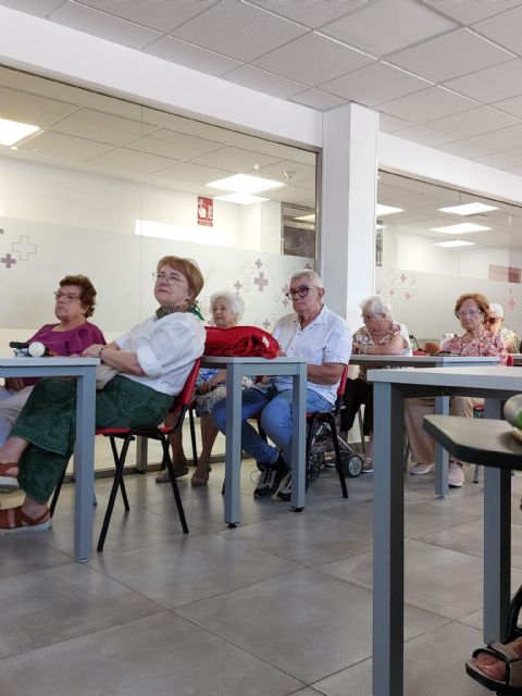 Fundación ITURRI impulsa junto a Cruz Roja y Bomberos por Bomberos una iniciativa de prevención de incendios domésticos para personas mayores en la Región de Murcia - 3, Foto 3