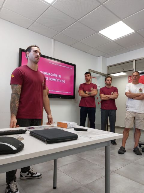 Fundación ITURRI impulsa junto a Cruz Roja y Bomberos por Bomberos una iniciativa de prevención de incendios domésticos para personas mayores en la Región de Murcia - 4, Foto 4