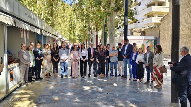 Abre sus puertas la mayor librería al aire libre de la Región de Murcia: La Feria Bonica - 2, Foto 2