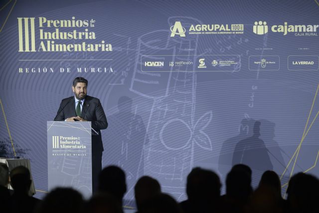 López Miras ensalza la aportación de la industria alimentaria a la Región y su capacidad para modernizarse y evolucionar - 2, Foto 2