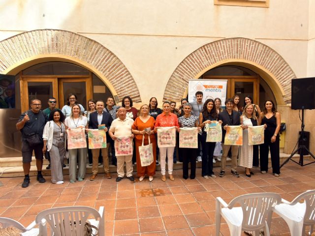 Abanilla acoge la lectura del manifiesto por el Día Mundial de la Salud Mental bajo el lema Haz match con tu salud mental - 2, Foto 2