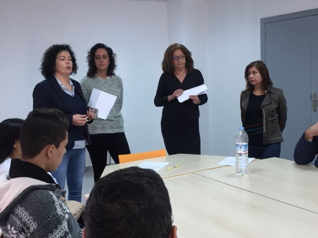 23 personas se forman en Manipulador de Frutas y Hortalizas - 2, Foto 2