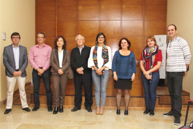 Ayuntamiento y CEOM colaborarán para detectar barreras físicas y cognitivas - 1, Foto 1
