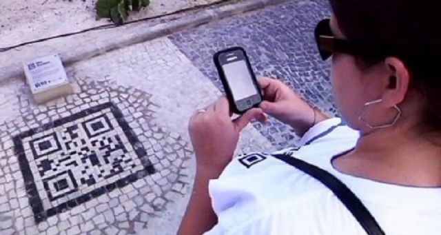 IU-Verdes solicita la instalación de un código QR en lengua de signos en lugares de interés para facilitar el acceso a la cultura a las personas sordas - 1, Foto 1