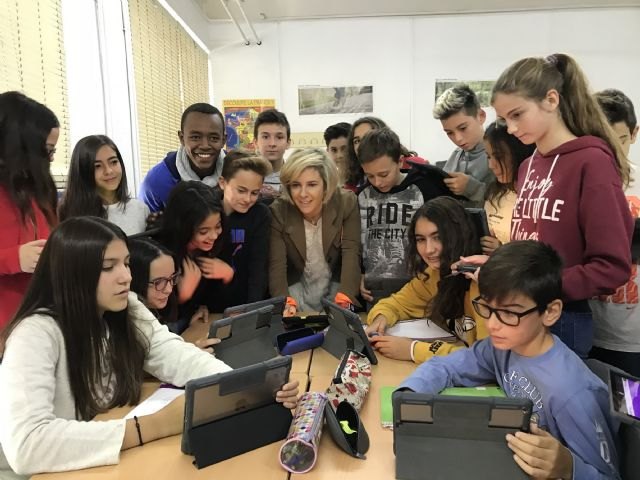 Más de 100 colegios e institutos se suman al programa ´Centros Digitales´ - 1, Foto 1