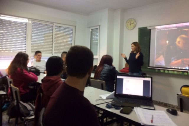 Los escolares torreños asisten a talleres de prevenciónde riesgos en adolescentes - 1, Foto 1