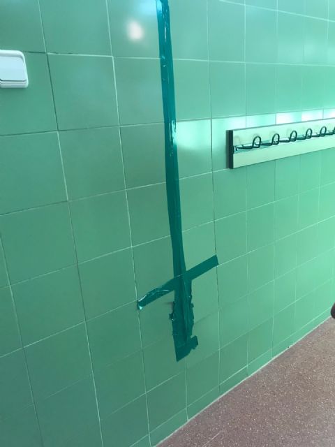 Cambiemos Murcia acusa a Cs y PP de presentar la iniciativa sobre libros de texto en un centro educativo que tienen abandonado - 3, Foto 3