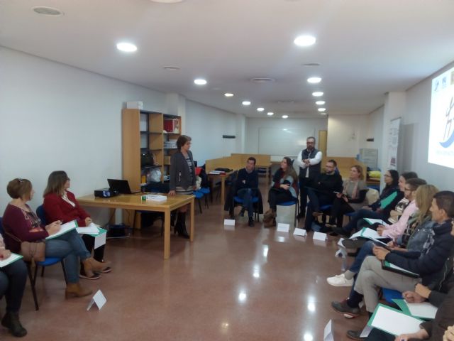 El Ayuntamiento de Molina de Segura pone en marcha el Programa 100x100 Activación para mejorar la inserción laboral de los demandantes de empleo - 1, Foto 1