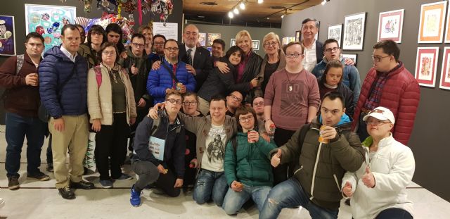 La Consejería de Familia apoya a los artistas con síndrome de Down en su XXI Muestra de Obras ´Vivir el Arte´ - 1, Foto 1