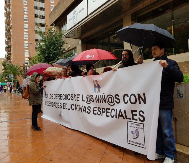 IU-Verdes exige revertir los recortes educativos a niños y niñas con necesidades educativas especiales - 1, Foto 1