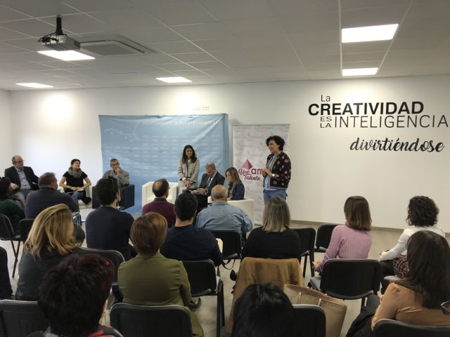 Puerto Lumbreras reúne a empresarios y emprendedores en una nueva jornada informativa sobre ayudas y subvenciones - 1, Foto 1