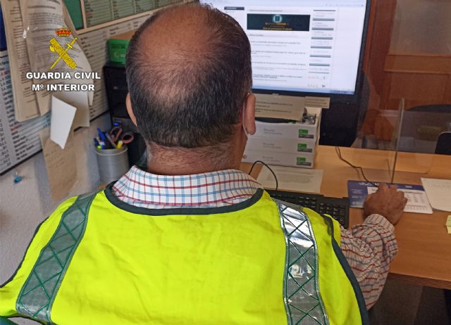 La Guardia Civil detiene en Los Alcázares a un menor dedicado a cometer robos en chiringuitos - 2, Foto 2