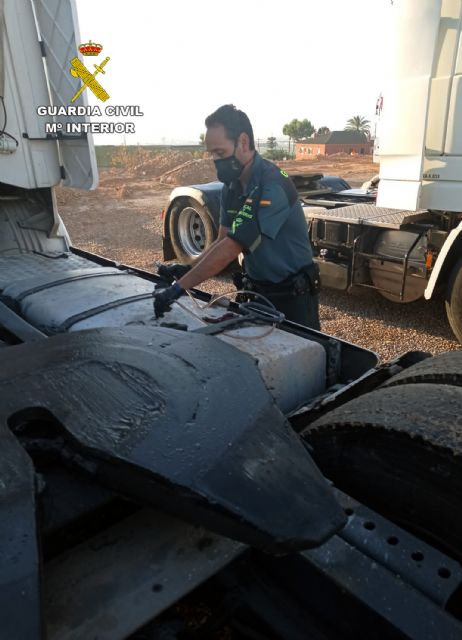 La Guardia Civil denuncia a una empresa de transportes por el uso fraudulento de gasóleo bonificado - 2, Foto 2