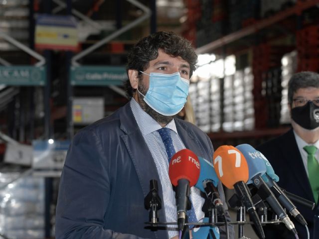 López Miras traslada el agradecimiento de toda la sociedad al Banco de Alimentos del Segura y un reconocimiento especial a su labor durante la pandemia - 3, Foto 3