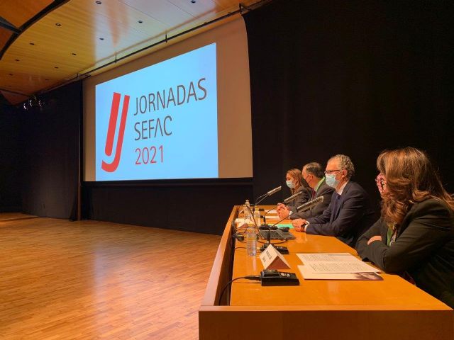 El consejero de Salud inaugura las Jornadas de Formación de la Sociedad Española de Farmacia Clínica Familiar y Comunitaria - 1, Foto 1