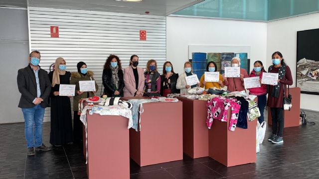Clausura del Curso de Costura “Camina entre Telas” - 2, Foto 2