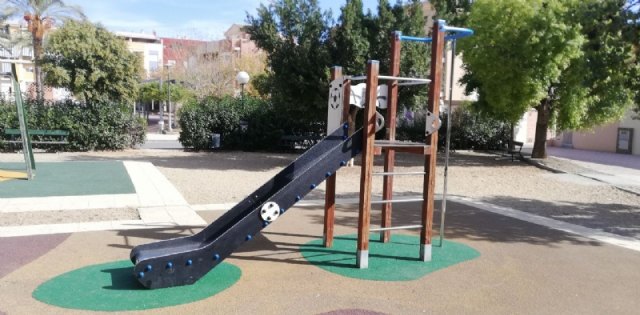 Abiertas las zonas recreativas infantiles de varios parques y jardines del casco urbano tras recibir una serie de reparaciones en el pavimento y el mobiliario - 3, Foto 3