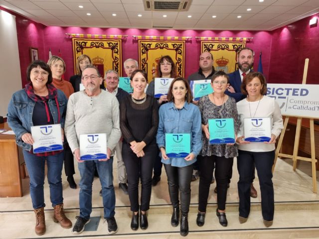Entrega de diplomas a los establecimientos de Bullas por su compromiso en la mejora de la calidad turística - 1, Foto 1