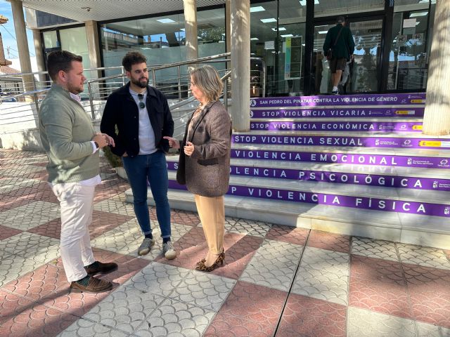 El Ayuntamiento de San Pedro del Pinatar muestra mensajes de rechazo a la violencia de género - 2, Foto 2