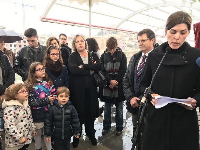 La Pasarela y Paseo Alcalde Miguel Navarro Molina rinde homenaje al que fuera Primer Edil de la ciudad de Lorca entre los años 1993 y 2006 - 2, Foto 2