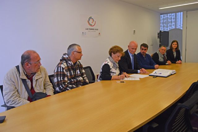 Miembros de AFES trabajarán en la Biblioteca Municipal para facilitar su integración - 3, Foto 3