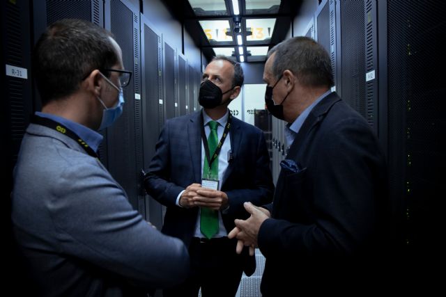 Adjudicado con un ahorro de 8 millones el contrato que dobla la capacidad informática de la Comunidad - 1, Foto 1