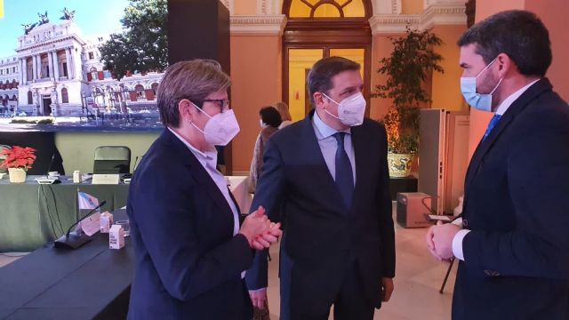 Luengo traslada la preocupación del sector por la gestión que el Estado hace de los caladeros - 1, Foto 1