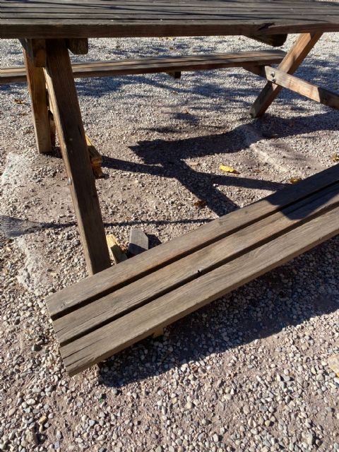 El Ayuntamiento de Lorca pide la colaboración ciudadana para identificar a los individuos que han destrozado las instalaciones de las cocinas de La Viña - 2, Foto 2