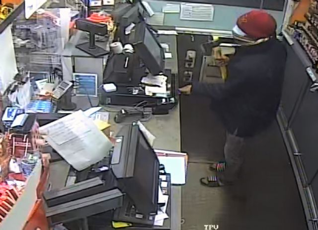 La Guardia Civil detiene a un experimentado delincuente relacionado con varios atracos en establecimientos comerciales de Las Torres de Cotillas - 3, Foto 3