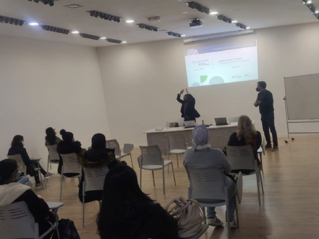 Empleo y Cibervoluntarios forman en marketing digital a mujeres emprendedoras - 1, Foto 1